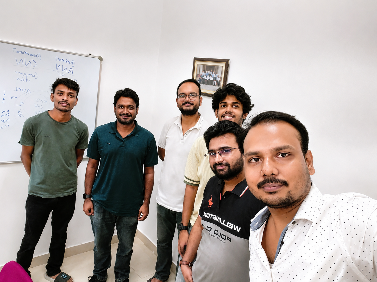 Dr. Praveen Sathiyamoorthi with research group members